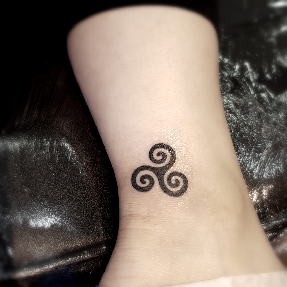 Irish and Celtic tattoo: history, meaning & ideas