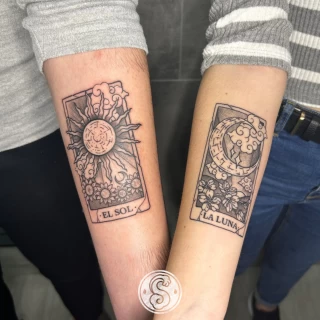 Tarot Luna y Sol - The Black Hat Tattoo